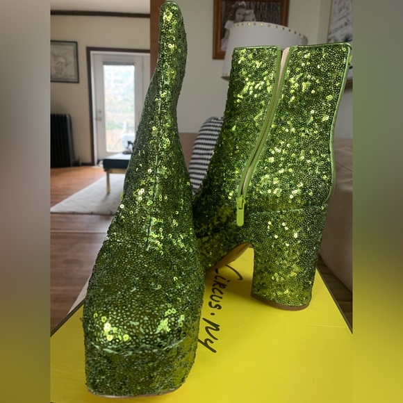 Circus NY by Sam Edelman New Still in Box never worn. Green Sequin Sparkly Boots - Picture 2 of 11